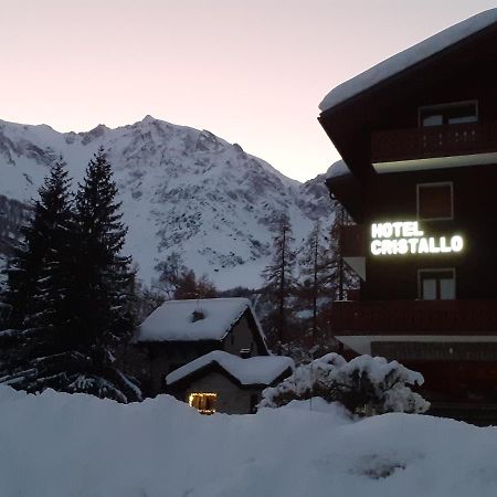 Hotel Cristallo Macugnaga Exteriör bild