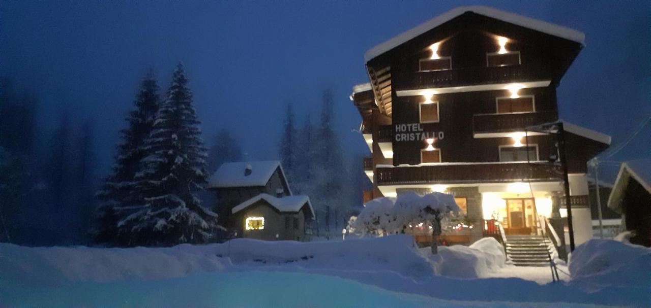 Hotel Cristallo Macugnaga Exteriör bild