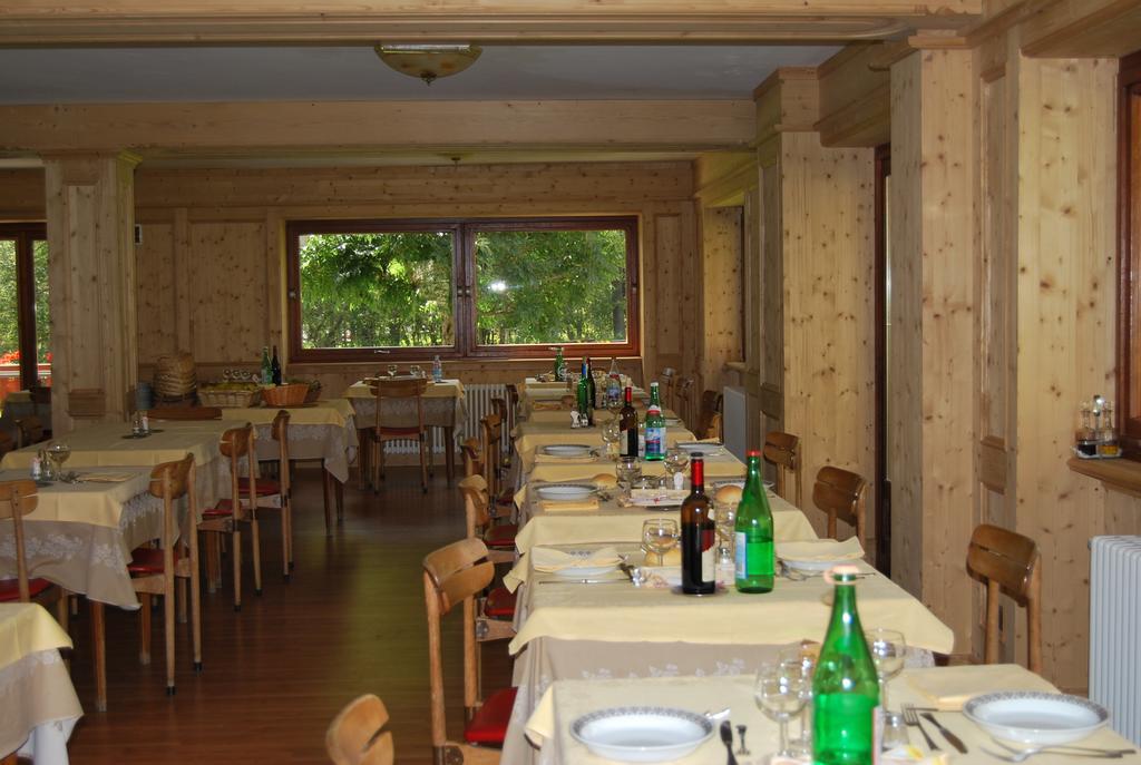 Hotel Cristallo Macugnaga Exteriör bild